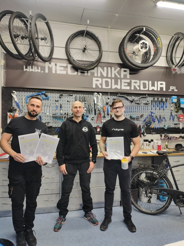 Kursy Mechanik Rowerowy KALENDARZ 26/27R. Sklep rowerowy - Naprawa i serwis rowerów Banino - Lewandowski